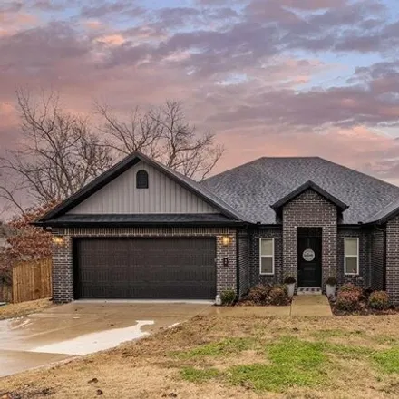 Buy this 4 bed house on 12 Hampstead Road in Bella Vista, AR 72714