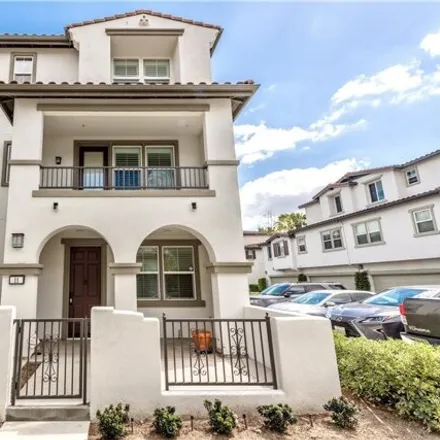 Buy this 3 bed condo on 40 Bixby Circle in Buena Park, CA 90621