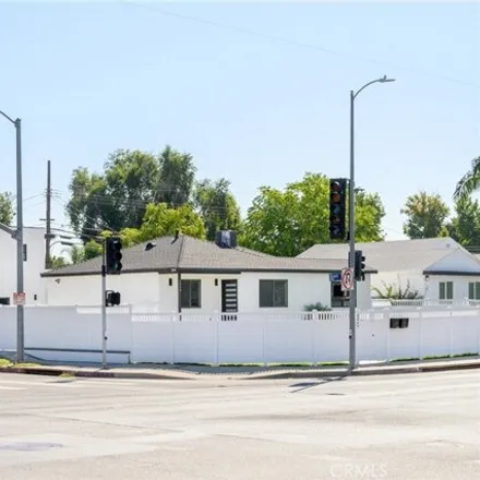Rent this studio apartment on 18020 Oxnard Street in Los Angeles, CA 91316