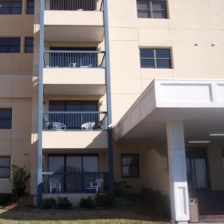 Rent this 3 bed condo on 1138 Beach Boulevard in Edgewater Park, Biloxi