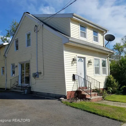 Rent this 5 bed house on 16 Bayview Avenue in Keansburg, NJ 07734