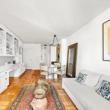 Rent this studio apartment on 301 East 63rd Street in New York, NY 10065