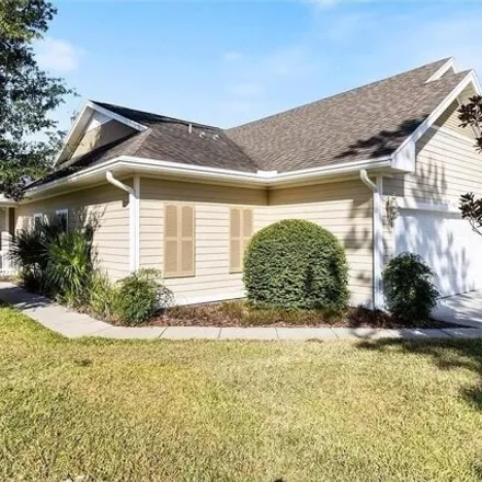Rent this 3 bed condo on 1100 Northwest 128th Drive in Alachua County, FL 32669