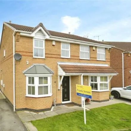 Buy this 3 bed duplex on Pendine Close in Hilcote, DE55 2FF