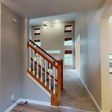 Image 2 - 7425 Spring Run Drive, Louisville, KY 40291, USA - Loft for sale
