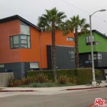 Rent this 1 bed condo on 826 Hampton Drive in Los Angeles, CA 90291