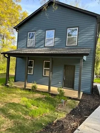 Rent this 3 bed house on 395 East 17th Street in Rome, GA 30161