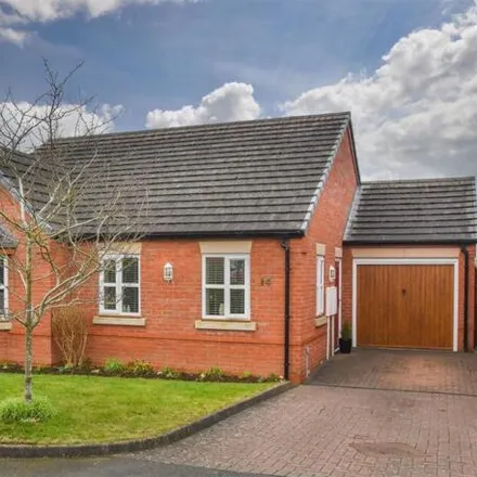 Buy this 3 bed house on Berkeley Close in South Staffordshire, WV6 7RX