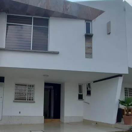 Rent this 3 bed house on Boulevard Cañada Diamante in Porton Cañada, 37358 León