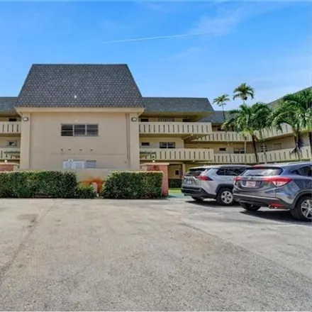 Buy this 2 bed condo on 4205 North 58th Avenue in Hollywood, FL 33021
