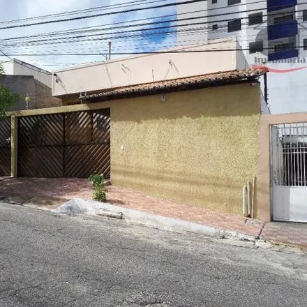Buy this 3 bed house on Rua Estância in Cirurgia, Aracaju - SE