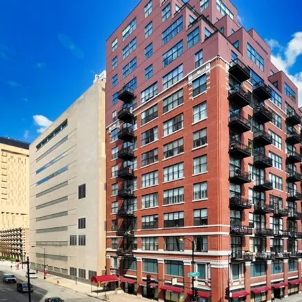 Buy this 1 bed condo on Harrison Street Lofts in 80 West Harrison Street, Chicago