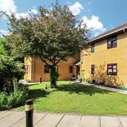 Buy this 1 bed apartment on Coldharbour Court in Andover, SP10 2BL