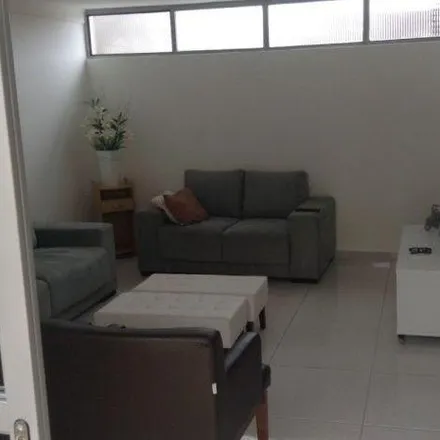 Buy this 3 bed house on Rua Abaeté in Taboão, Diadema - SP