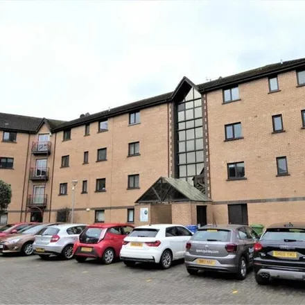 Rent this 2 bed apartment on 10 Riverview Gardens in Glasgow, G5 8EL