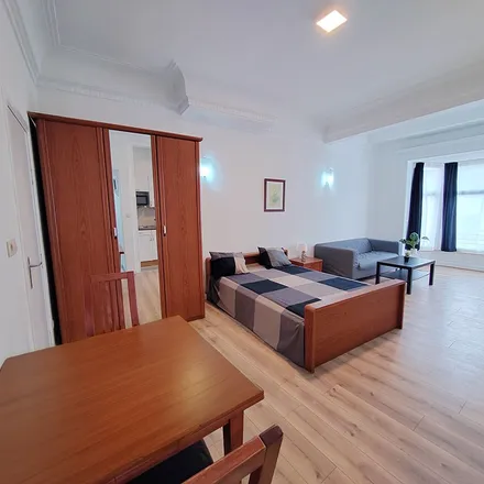 Rent this 1 bed apartment on L'Écuyer in Rue de l'Écuyer - Schildknaapsstraat, 1000 Brussels