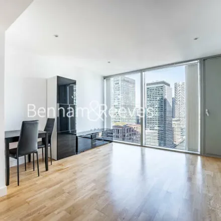 Rent this 1 bed room on Landmark East Tower in 24 Marsh Wall, Canary Wharf