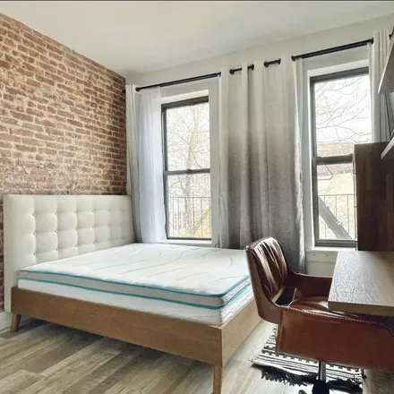 Rent this 1 bed room on 425 Wythe Avenue in New York, NY 11249