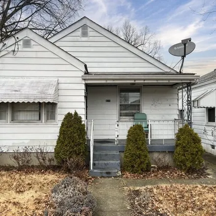 Buy this 2 bed house on 815 Brentwood Avenue in Louisville, KY 40215