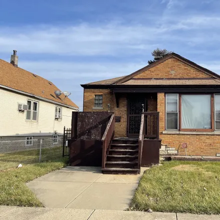 Buy this 2 bed house on Green Street in Calumet Park, Calumet Township