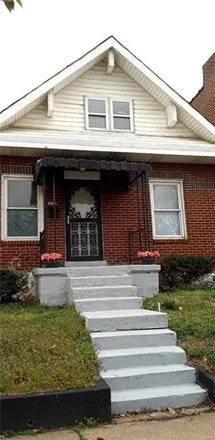 Buy this 2 bed house on 2623 Belle Glade Avenue in St. Louis, MO 63113