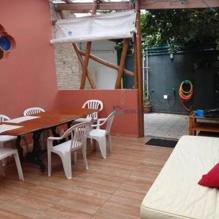 Buy this 3 bed house on Rua Luis Góis 833 in Chácara Inglesa, São Paulo - SP