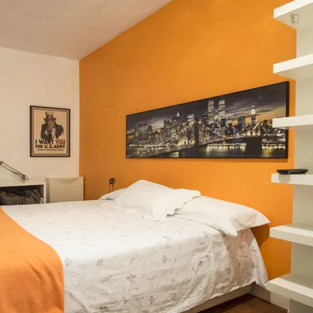 Rent this 3 bed room on Carrer de Sardenya in 491, 08025 Barcelona