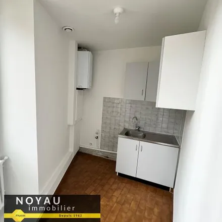 Rent this 3 bed apartment on 2 Rue de la Chaussée in 61000 Alençon, France