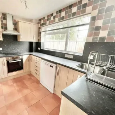 Image 2 - 31 Watch Elm Close, Bristol, BS32 8AL, United Kingdom - House for rent