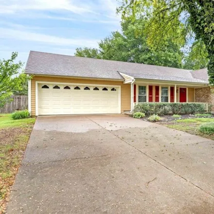 Buy this 3 bed house on 6470 Richfield Dr in Bartlett, Tennessee