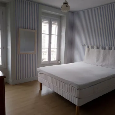 Rent this 3 bed apartment on 6bis Rue Pasteur in 16200 Jarnac, France