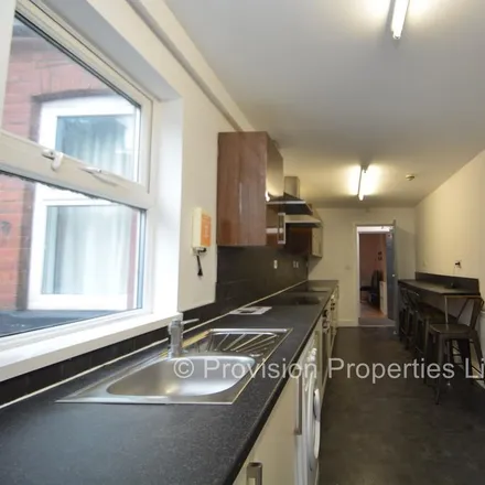 Image 5 - 1-31 Stanmore Street, Leeds, LS4 2RS, United Kingdom - House for rent