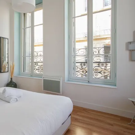 Rent this 2 bed apartment on 13002 Marseille