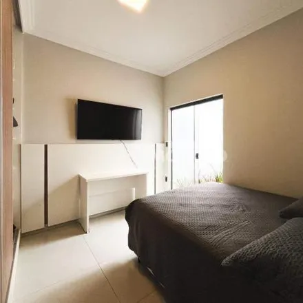 Rent this 3 bed house on Alameda Sóstenes Guimarães in Morada da Colina, Uberlândia - MG
