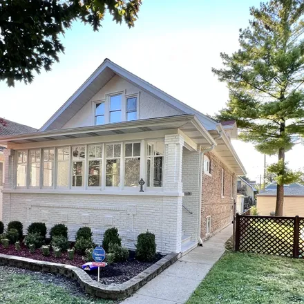 Buy this 4 bed house on South Clarence Avenue in Oak Park, IL 60304