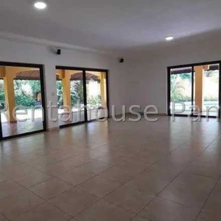 Rent this 4 bed house on Avenida de la Rotonda in Parque Lefevre, Panamá