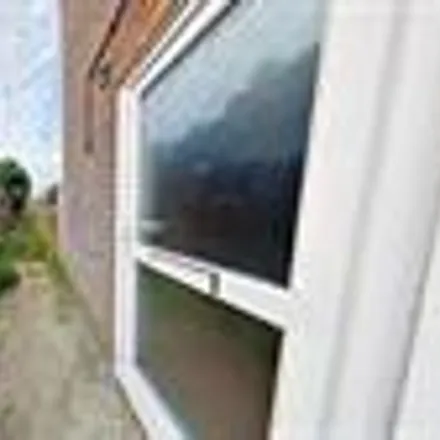 Image 2 - Laurel Close, Folkestone, CT20 3PP, United Kingdom - House for rent