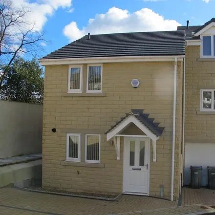 Rent this 2 bed house on Hardaker Croft in Baildon, BD17 5AU