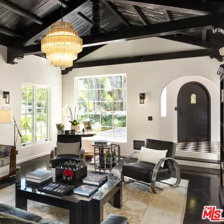 Image 3 - 1807 Benedict Canyon Drive, Beverly Hills, CA 90210, USA - House for sale