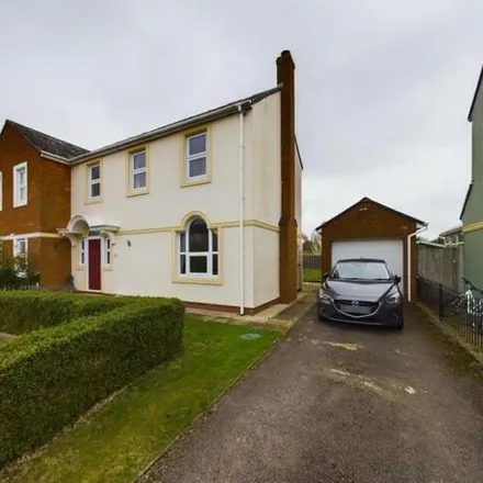 Buy this 3 bed duplex on The Comfrey in Buckinghamshire, HP19 0FL