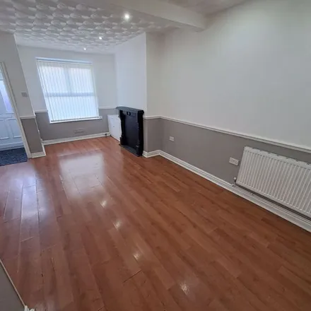 Image 3 - Ismay Street, Liverpool, L4 4EE, United Kingdom - Apartment for rent
