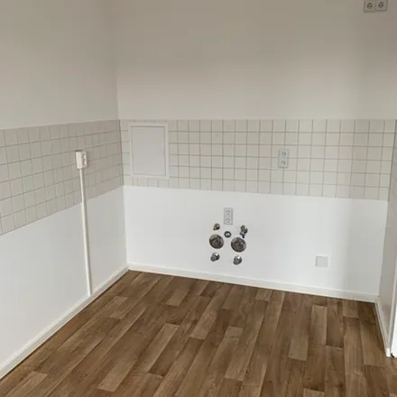 Rent this 3 bed apartment on Weißenfelser Straße 31 - 33 in 12627 Berlin, Germany