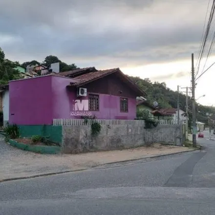Buy this 5 bed house on Rua Guilherme Ristow in 1º de Maio, Brusque - SC