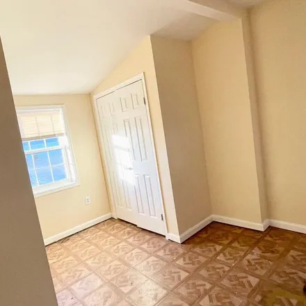 Image 4 - 1130 Glacier Avenue, Coral Hills, Prince George's County, MD 20743, USA - Apartment for rent