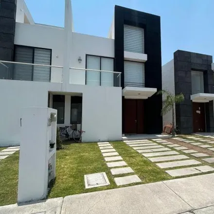 Buy this 3 bed house on Avenida Santa Rosa in Delegaciön Santa Rosa Jáuregui, 76100 Juriquilla