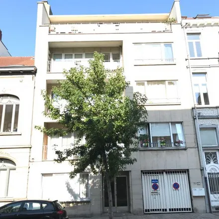 Rent this 2 bed apartment on Avenue Émile de Béco - Émile de Bécolaan 70 in 1050 Ixelles - Elsene, Belgium