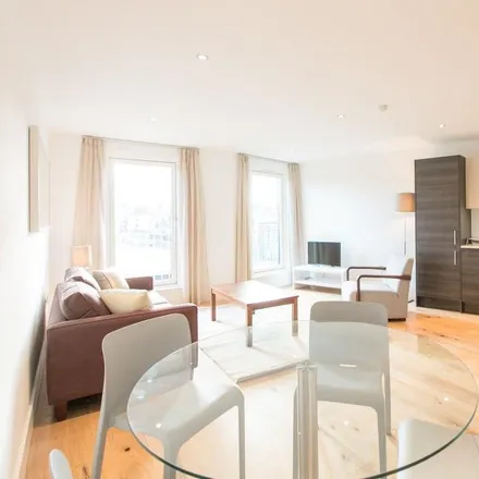 Rent this 2 bed apartment on 8 Brandfield Street in City of Edinburgh, EH3 8AS