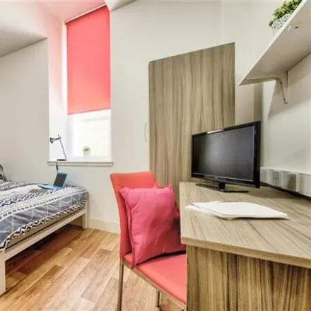 Rent this studio apartment on St Andrew's Court Student Accommodation in London Lane, Glasgow