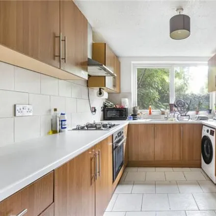 Rent this 5 bed townhouse on 21-41 Amhurst Road in London, E8 1JN