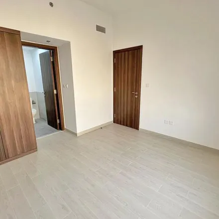 Image 4 - 3 Al Ramth Street, Remraam 2, Dubai, United Arab Emirates - Apartment for rent
